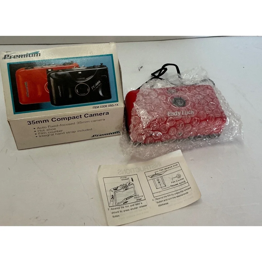 Premium Vintage 35mm Compact Camera Red Lady Luck PC-606 Point and Shoot NWT